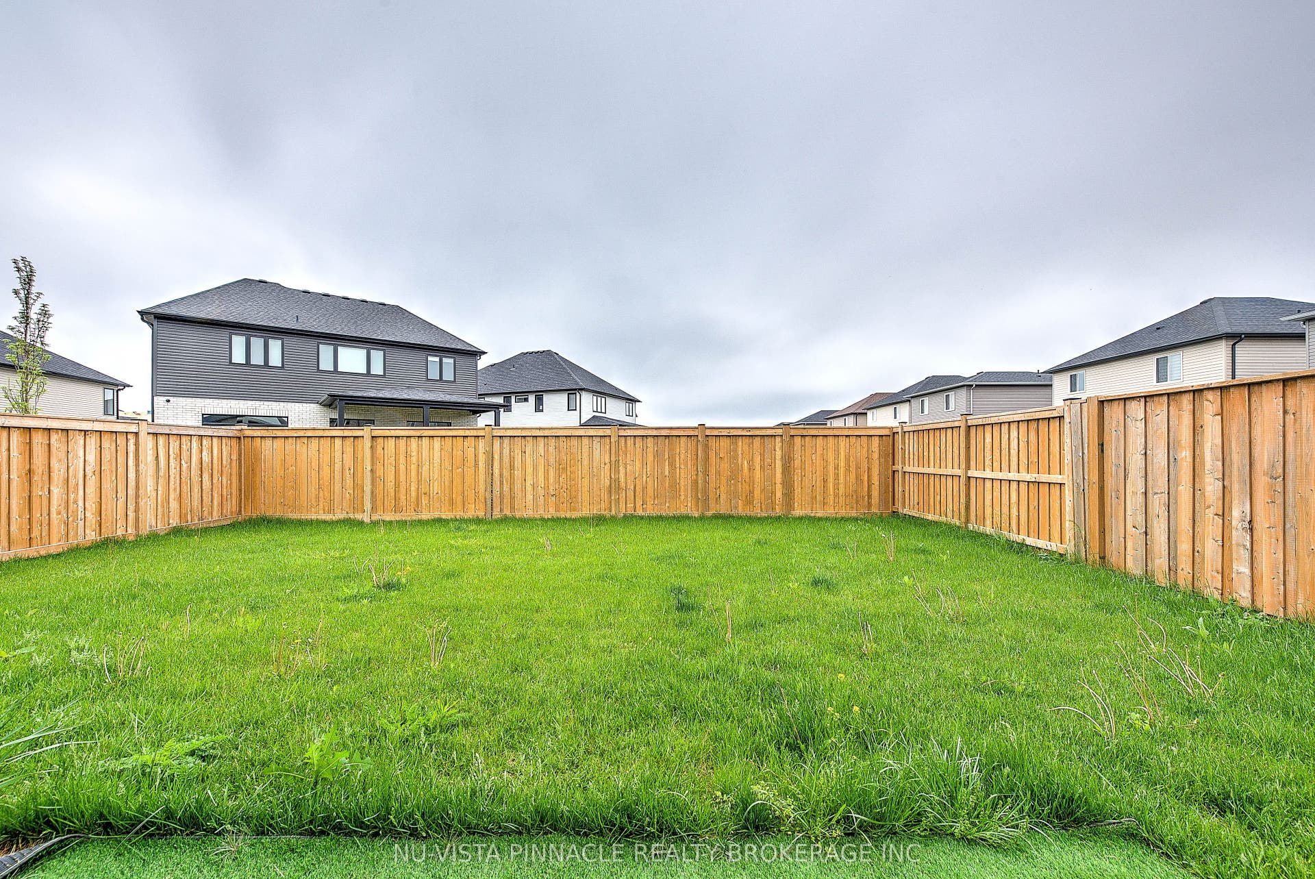 2617 Buroak Drive, London North, Middlesex ON N6G 3W1