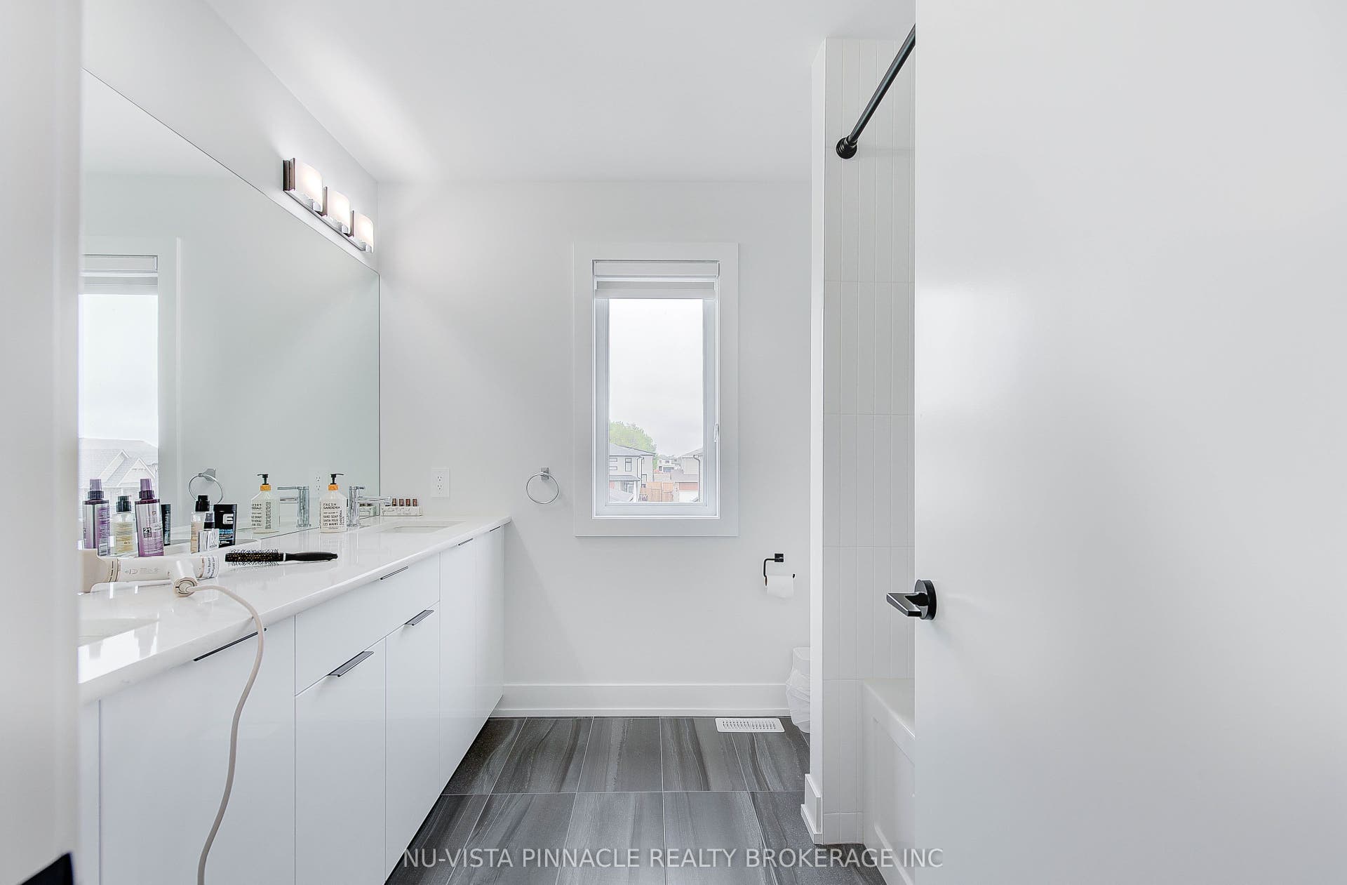 2617 Buroak Drive, London North, Middlesex ON N6G 3W1