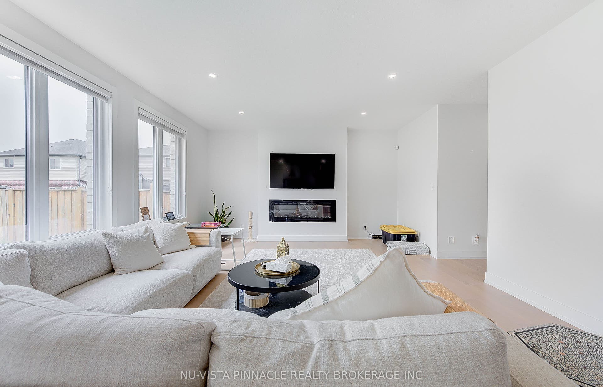 2617 Buroak Drive, London North, Middlesex ON N6G 3W1