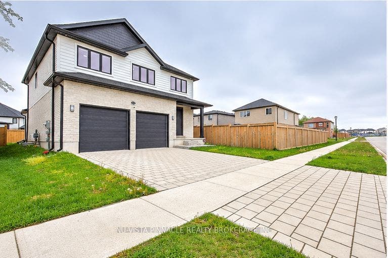2617 Buroak Drive, London North, Middlesex ON N6G 3W1