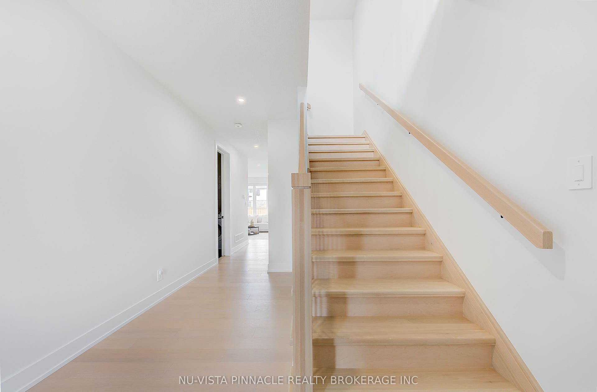 2617 Buroak Drive, London North, Middlesex ON N6G 3W1