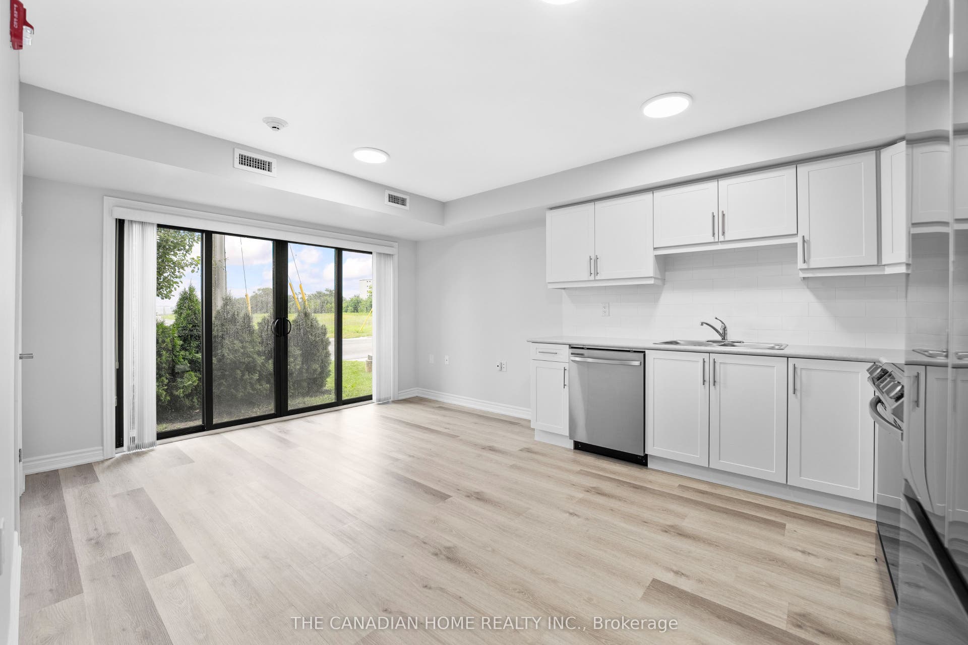 63 Vine Street S, #103, St. Catharines, Niagara ON L2R 3X9