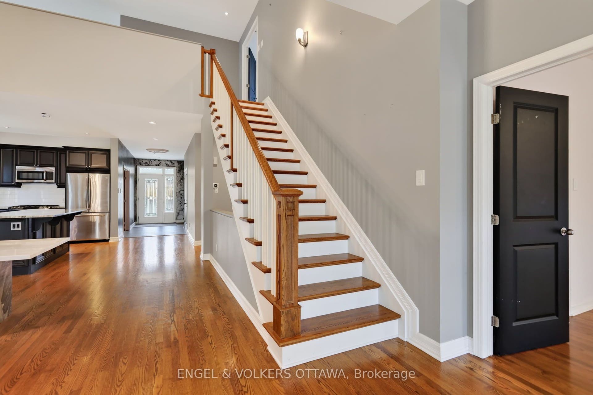 547 Kilbirnie Drive, Barrhaven, Ottawa ON K2J 0E8
