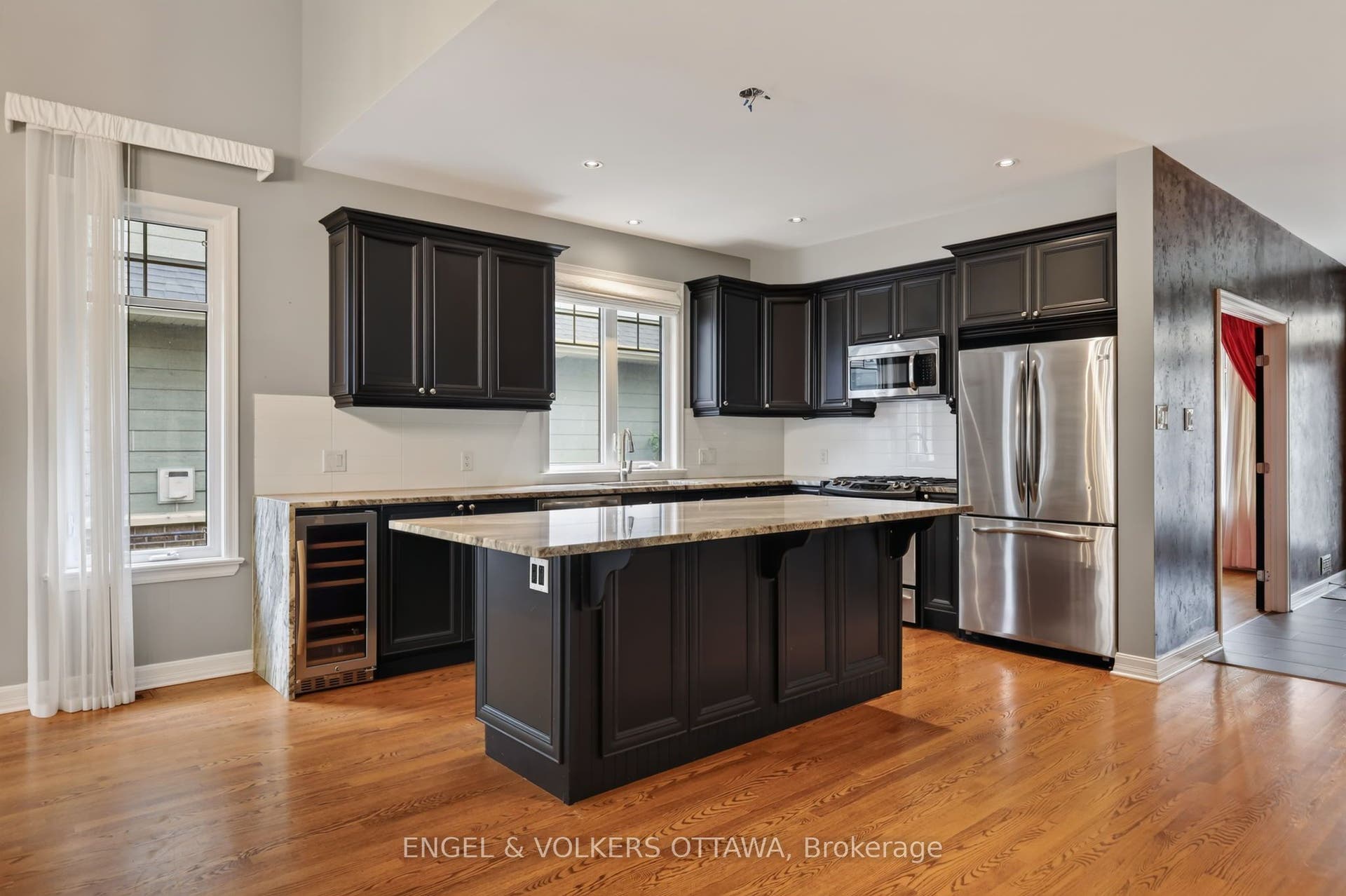 547 Kilbirnie Drive, Barrhaven, Ottawa ON K2J 0E8
