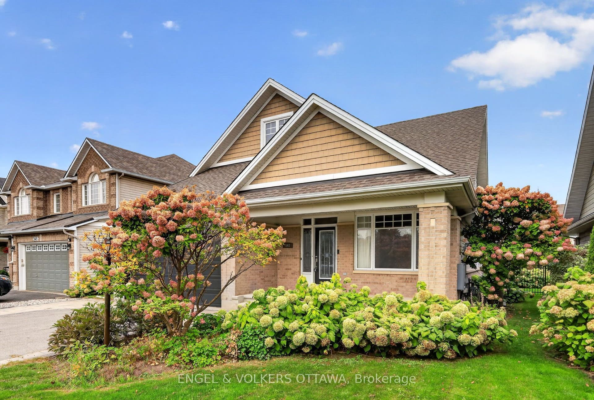 547 Kilbirnie Drive, Barrhaven, Ottawa ON K2J 0E8