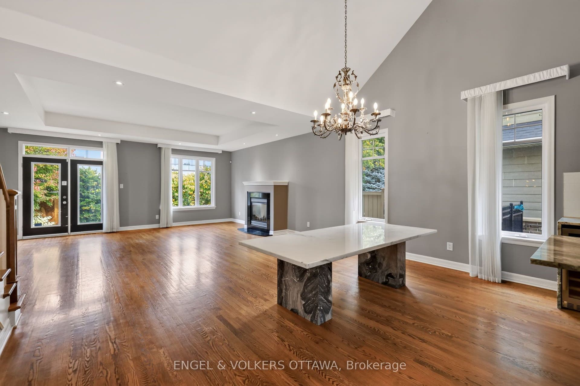 547 Kilbirnie Drive, Barrhaven, Ottawa ON K2J 0E8