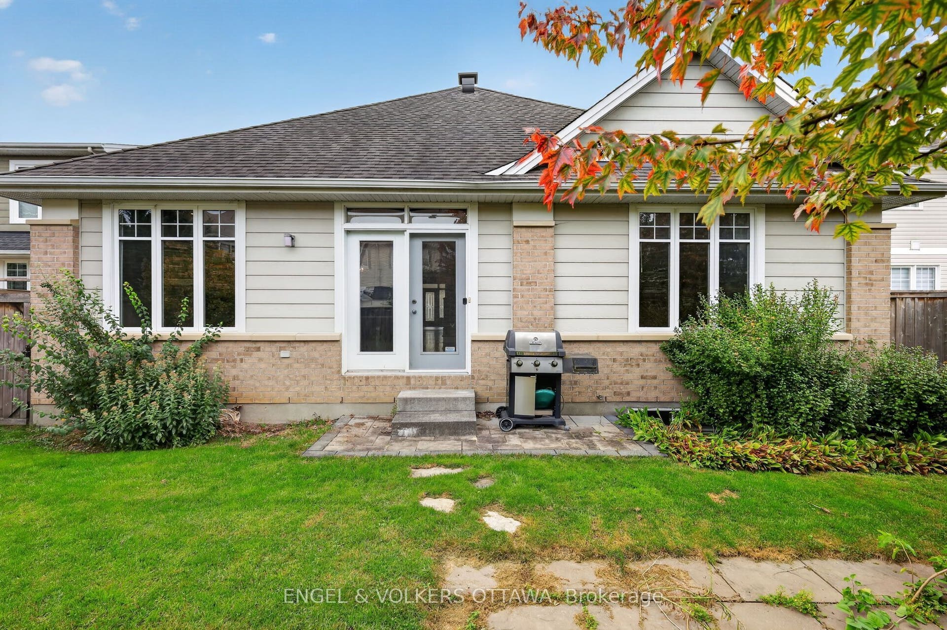 547 Kilbirnie Drive, Barrhaven, Ottawa ON K2J 0E8