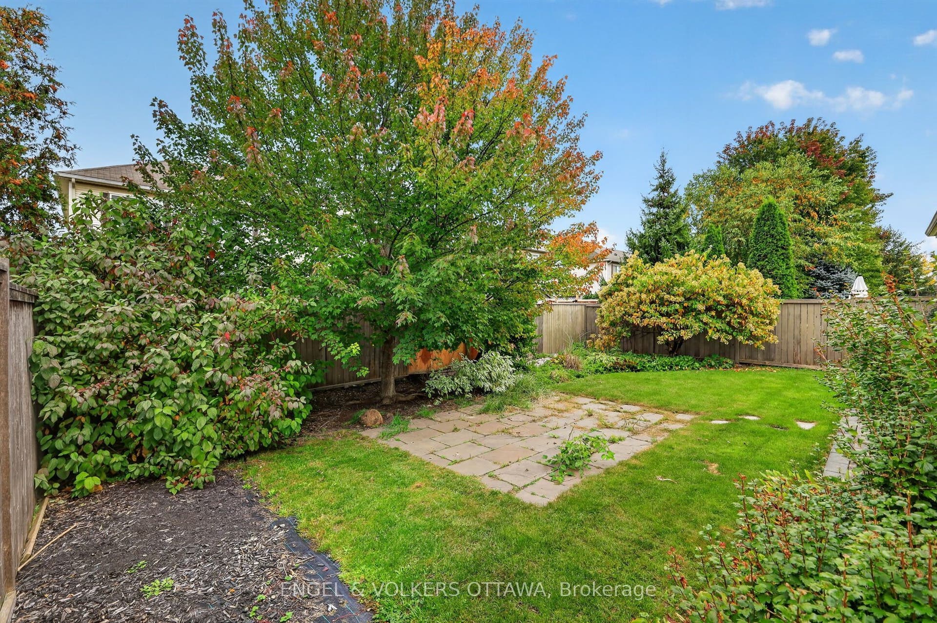 547 Kilbirnie Drive, Barrhaven, Ottawa ON K2J 0E8