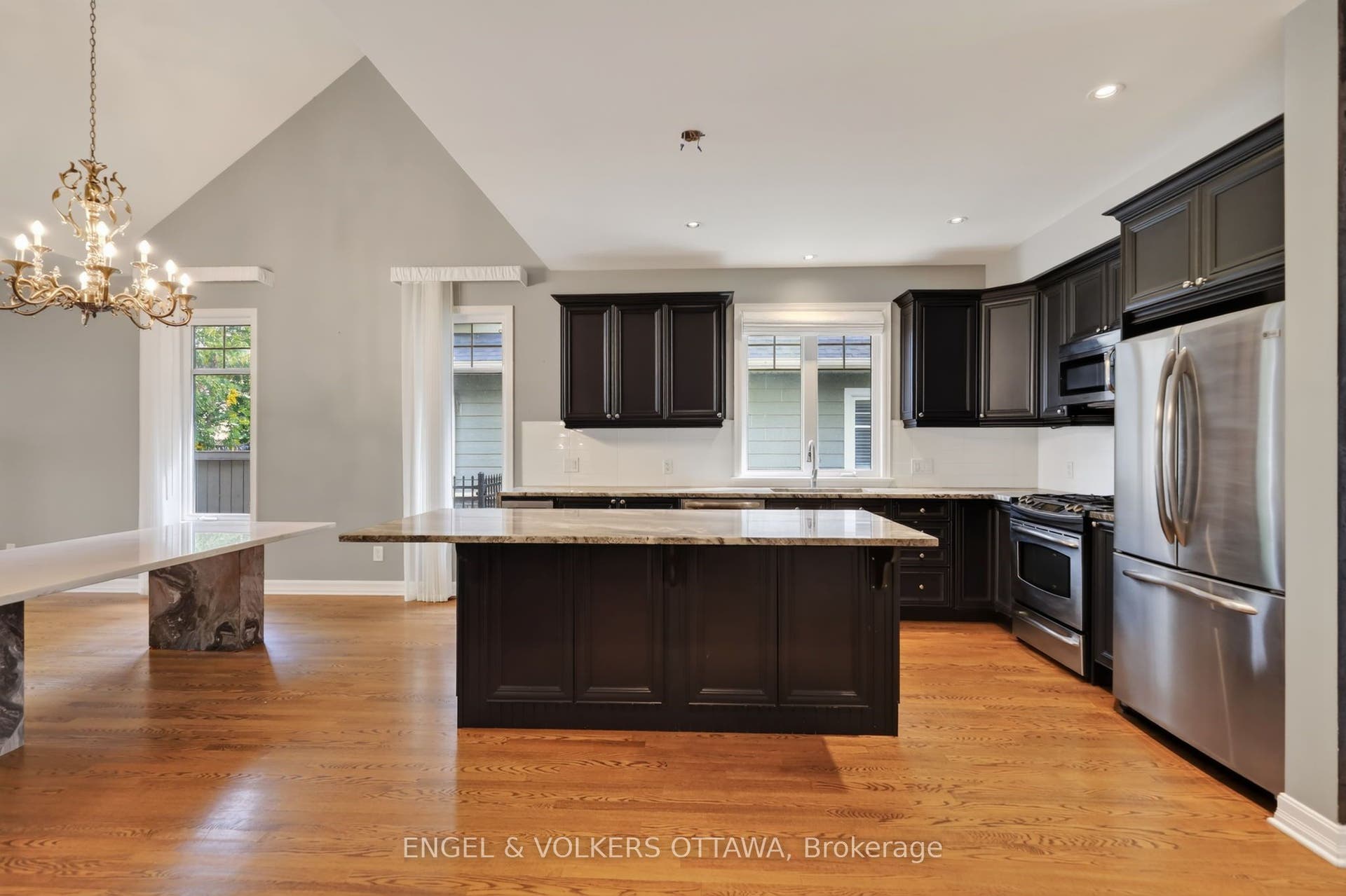 547 Kilbirnie Drive, Barrhaven, Ottawa ON K2J 0E8