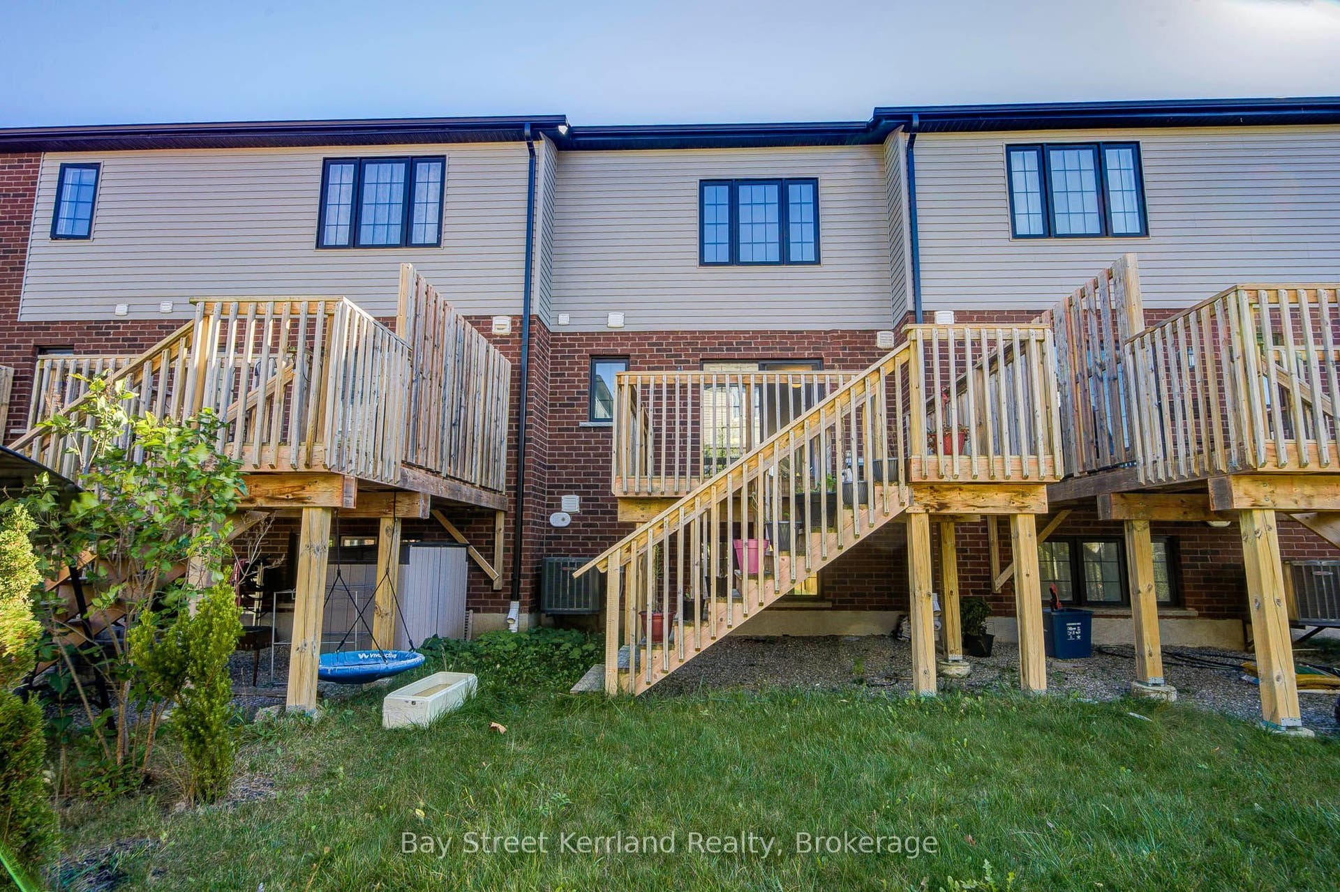 7 Sportsman Hill Street, Kitchener, Waterloo ON N2P 2N7