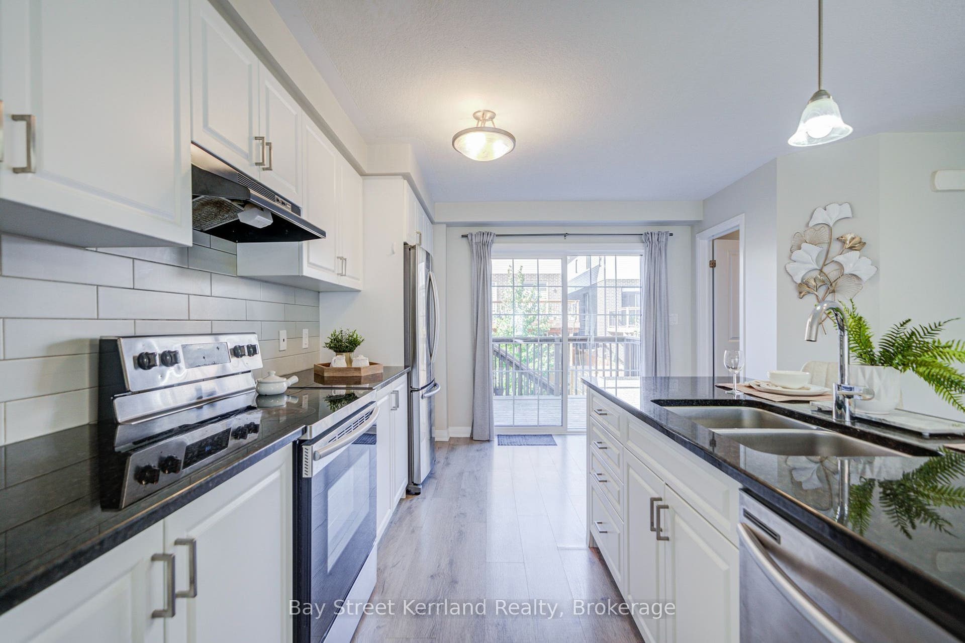 7 Sportsman Hill Street, Kitchener, Waterloo ON N2P 2N7