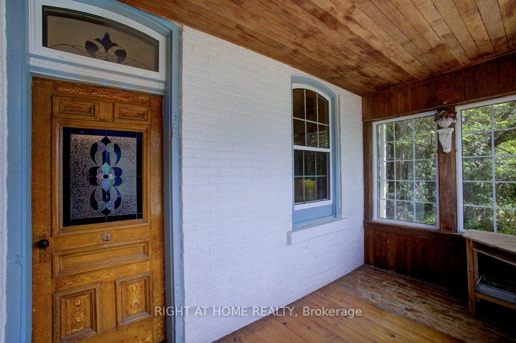 Front Porch/Sunroom