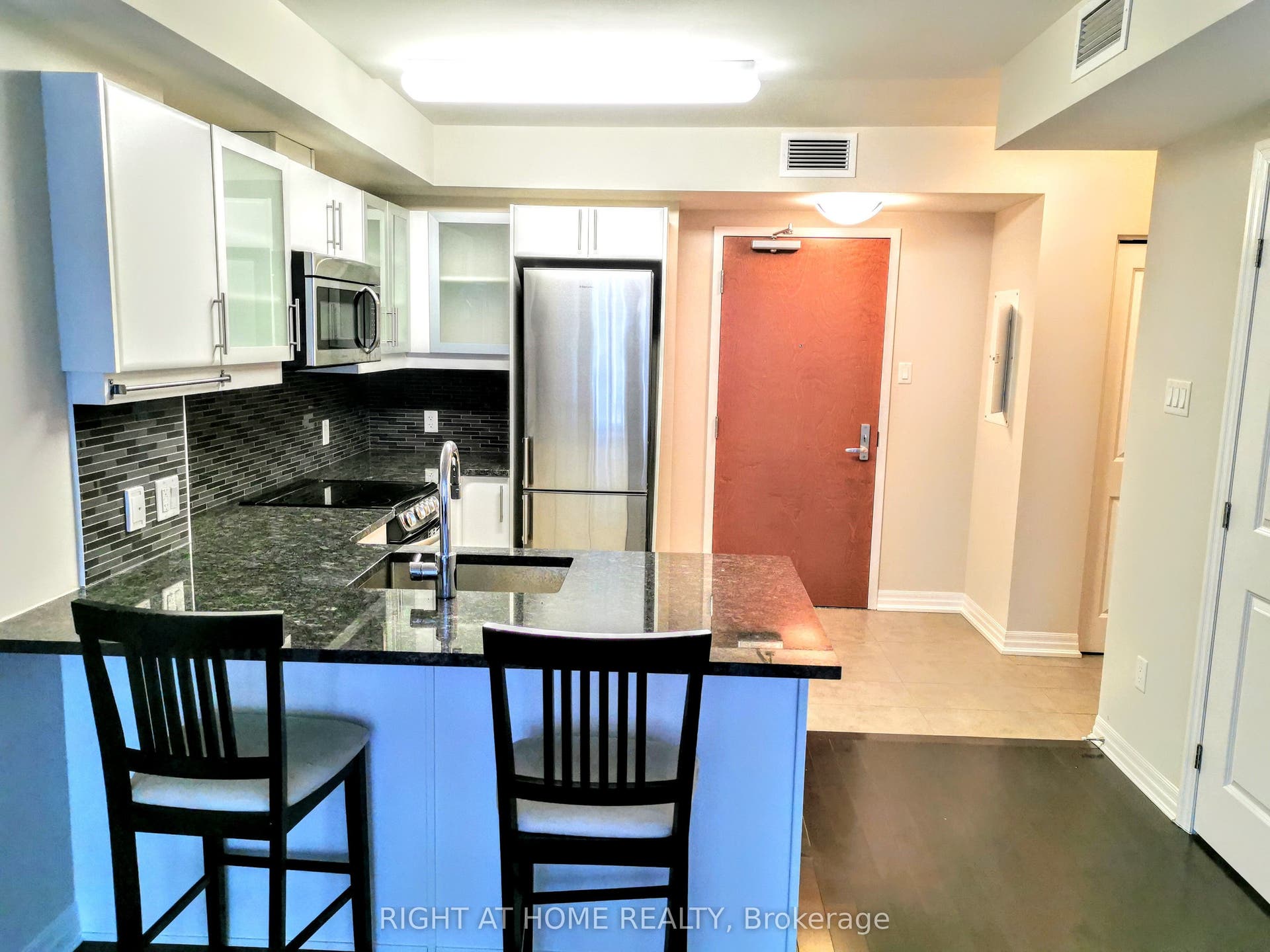 195 Besserer Street, #2307, Lower Town - Sandy Hill, Ottawa ON K1N 7J6 195 Besserer Street, #2307, Lower Town - Sandy Hill, Ottawa ON K1N 7J6