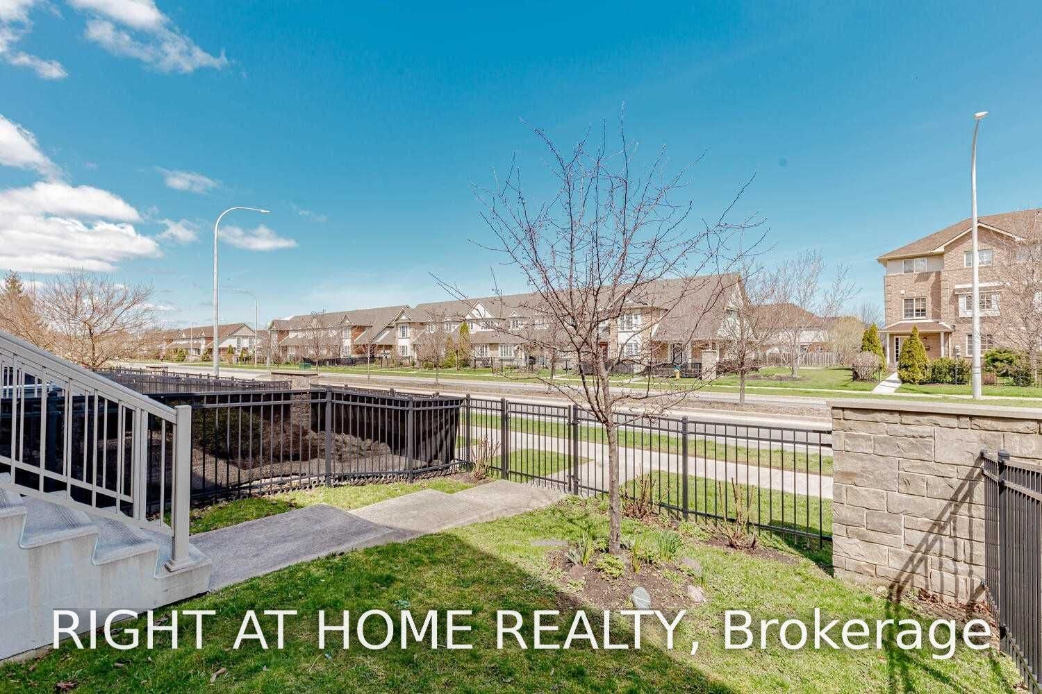 6 Chestnut Drive, #11, Grimsby, Grimsby, Niagara ON L3M 0C4