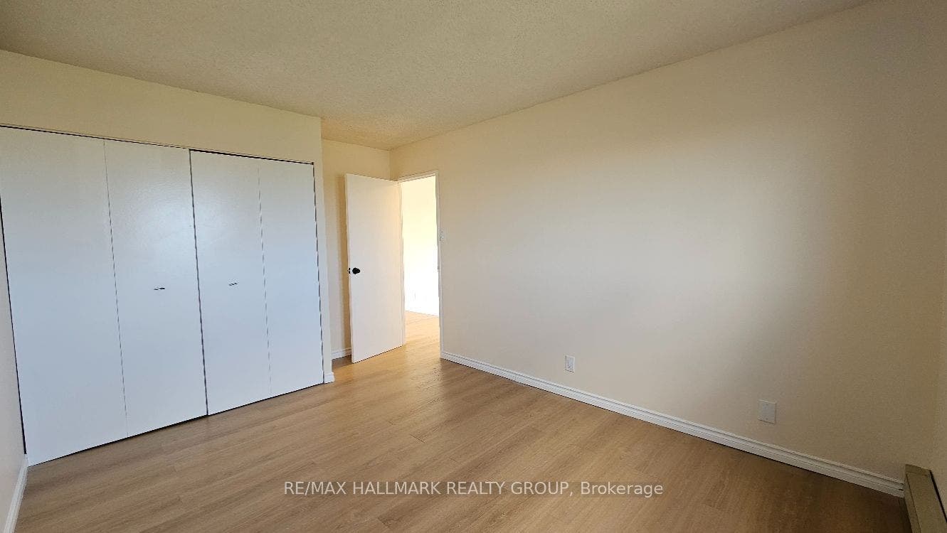 158 Mcarthur Avenue, #4, Vanier And Kingsview Park, Ottawa ON K1L 7E7