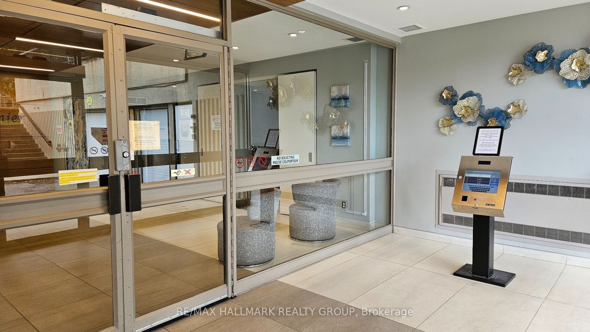 158 Mcarthur Avenue, #4, Vanier And Kingsview Park, Ottawa ON K1L 7E7