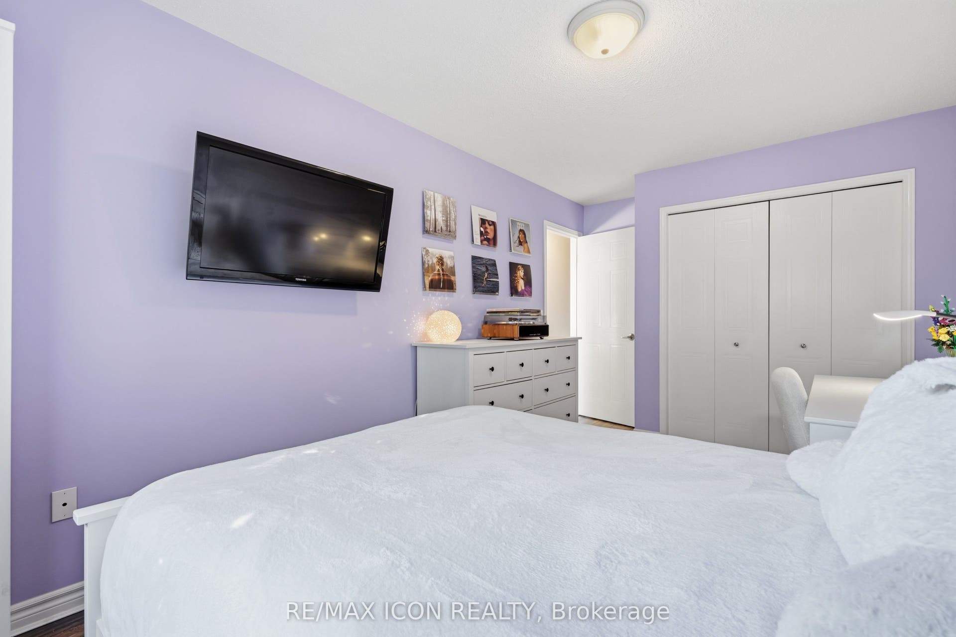 104 Amanda Walk, Cambridge, Waterloo ON N3C 4K7