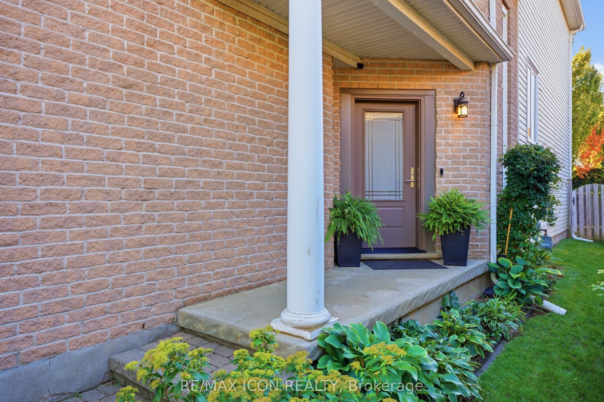 104 Amanda Walk, Cambridge, Waterloo ON N3C 4K7