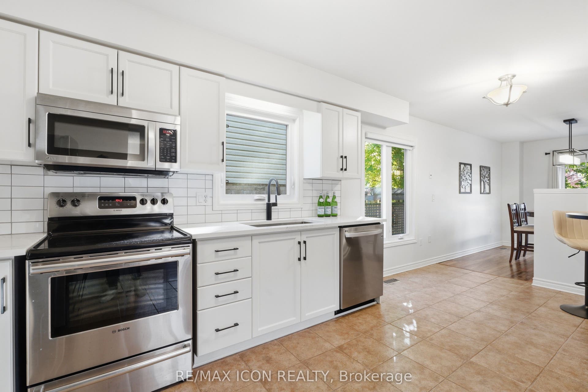 104 Amanda Walk, Cambridge, Waterloo ON N3C 4K7