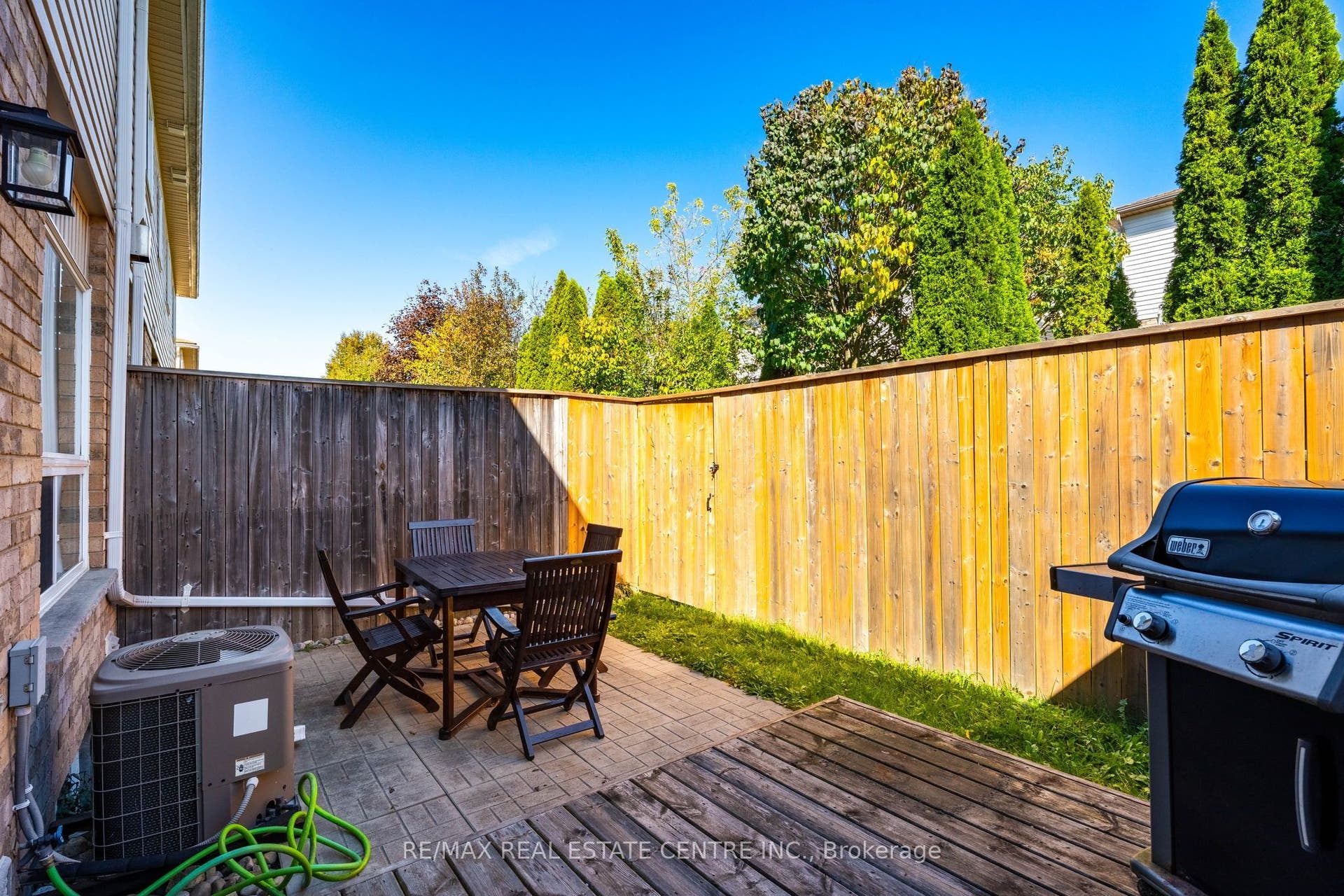 20 Shackleton Drive, #11, Guelph, Wellington ON N1E 0C5