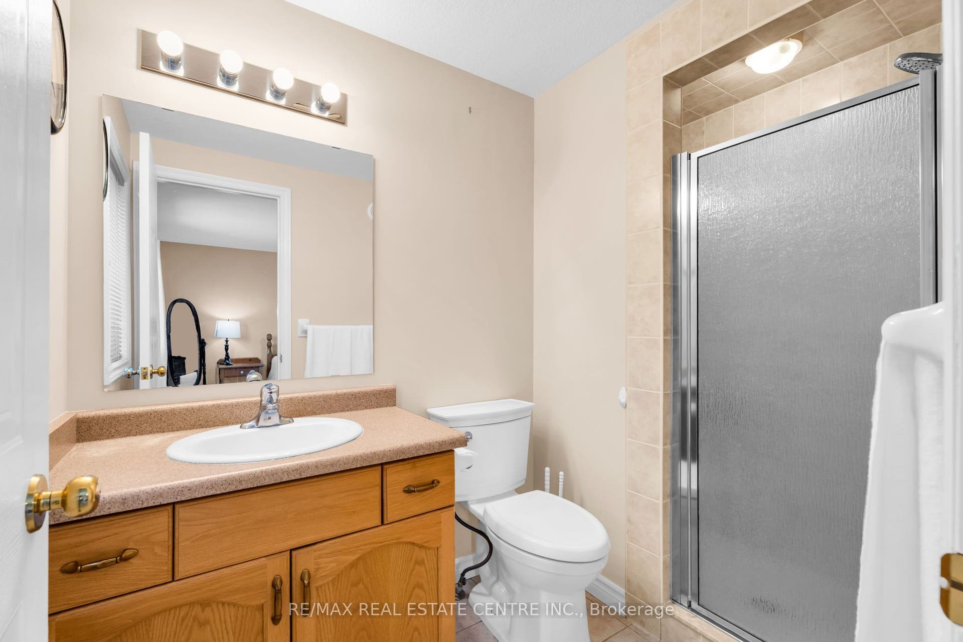 20 Shackleton Drive, #11, Guelph, Wellington ON N1E 0C5