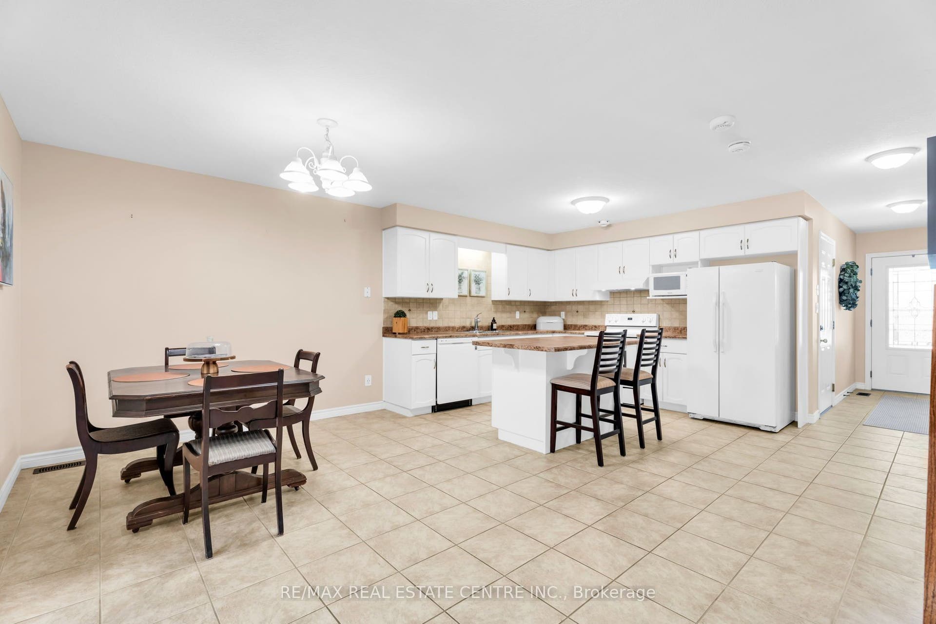 20 Shackleton Drive, #11, Guelph, Wellington ON N1E 0C5