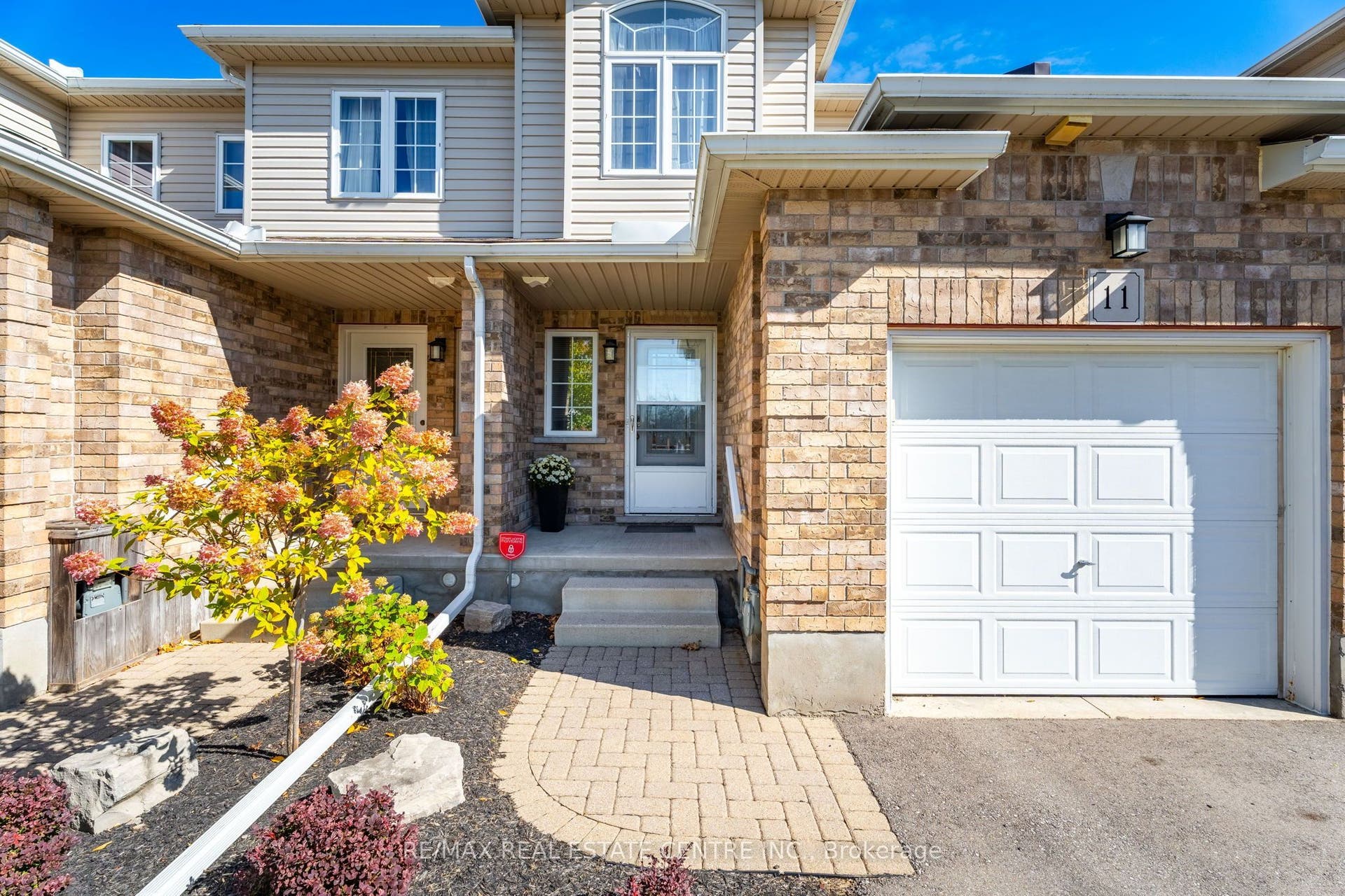 20 Shackleton Drive, #11, Guelph, Wellington ON N1E 0C5