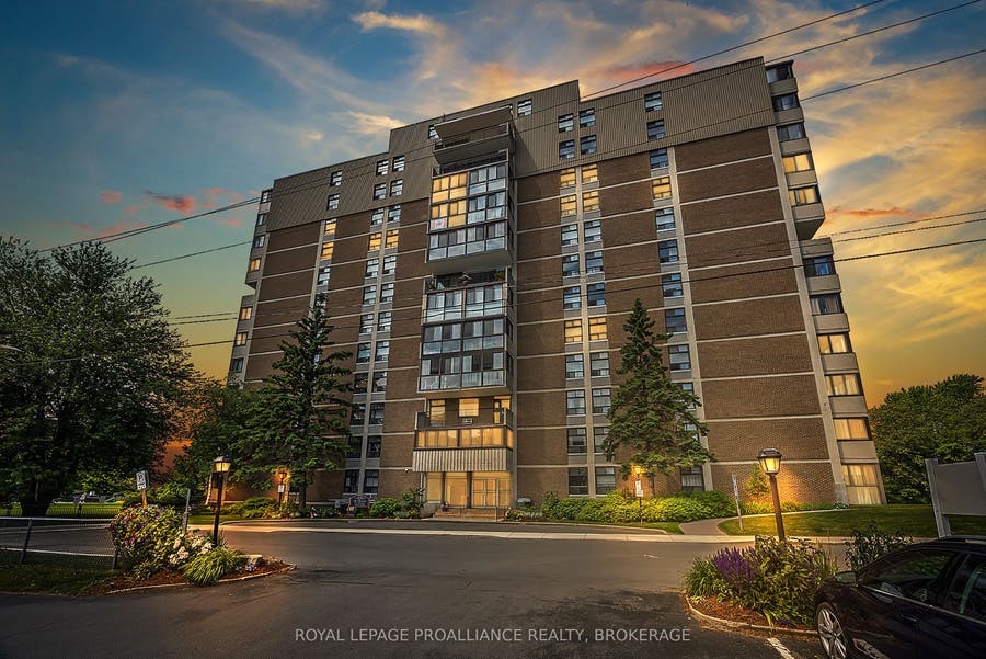 Property photo for 2 Mowat Avenue, #806, Kingston, Frontenac ON