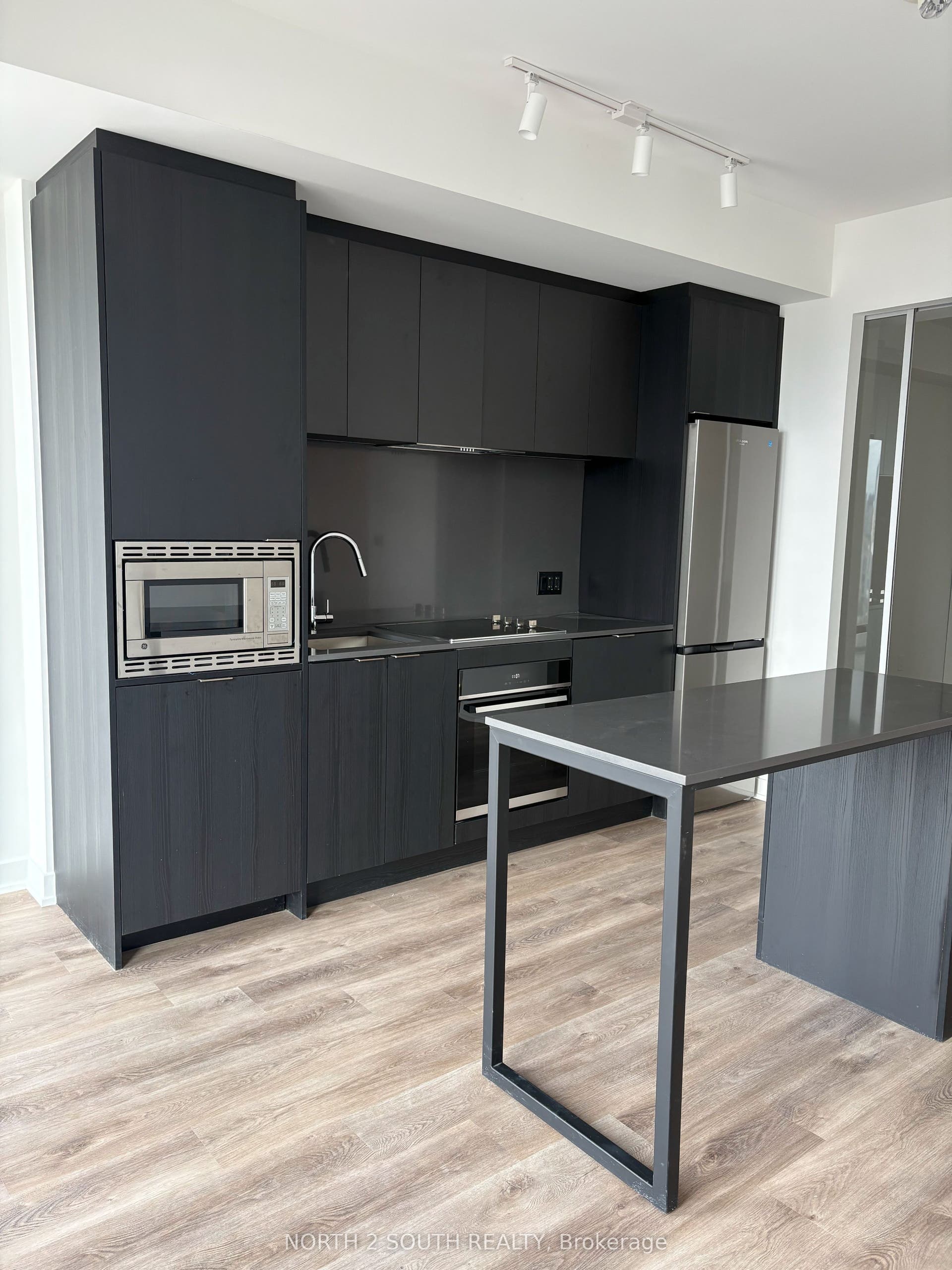 91 John Street, #1607, Hamilton, Hamilton ON L8R 0B6 91 John Street, #1607, Hamilton, Hamilton ON L8R 0B6