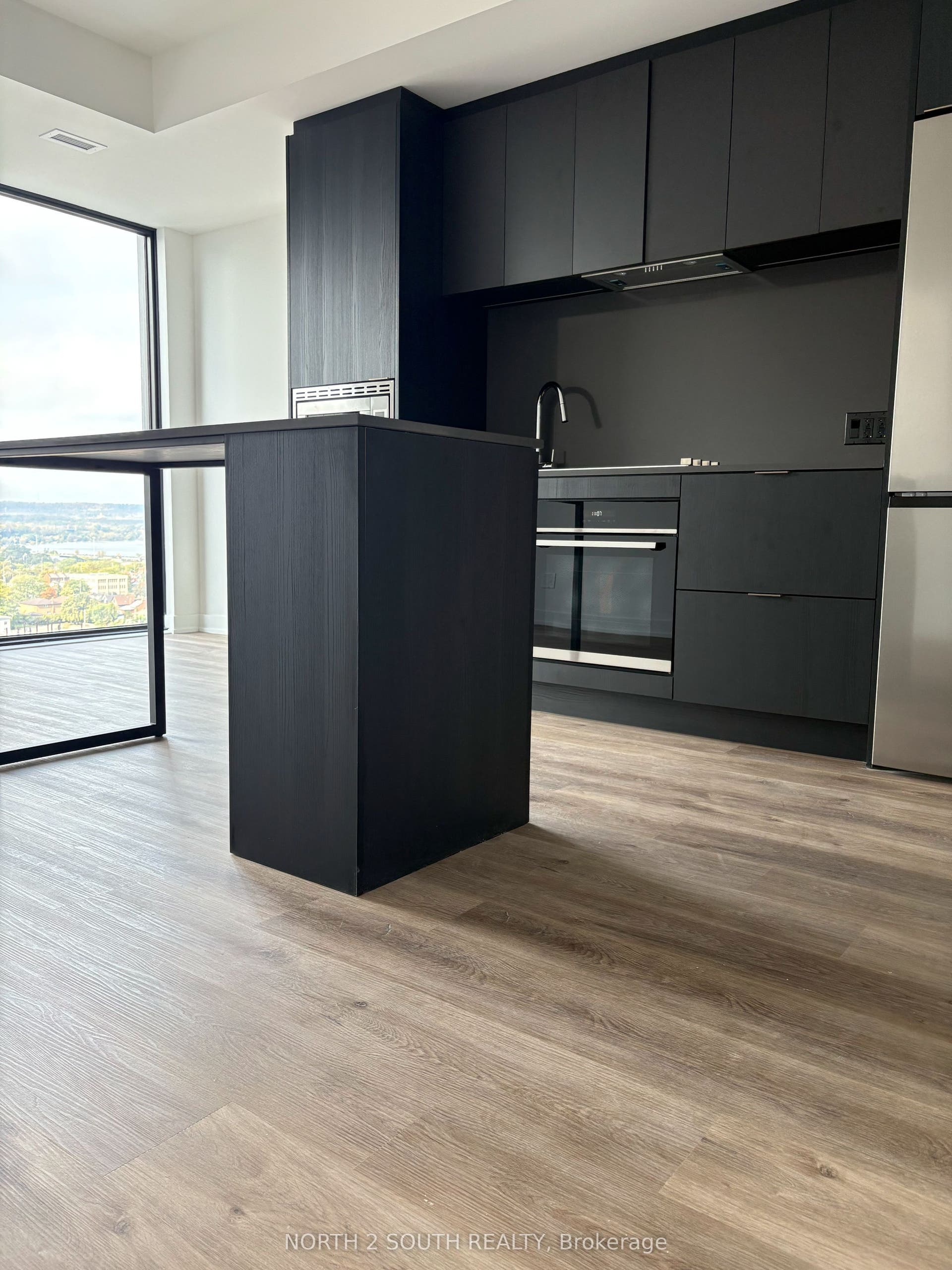 91 John Street, #1607, Hamilton, Hamilton ON L8R 0B6 91 John Street, #1607, Hamilton, Hamilton ON L8R 0B6