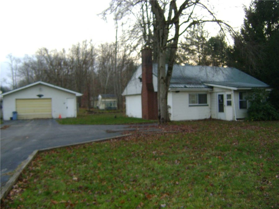 Property photo for 1637 Woodland Road, Linesville, PA