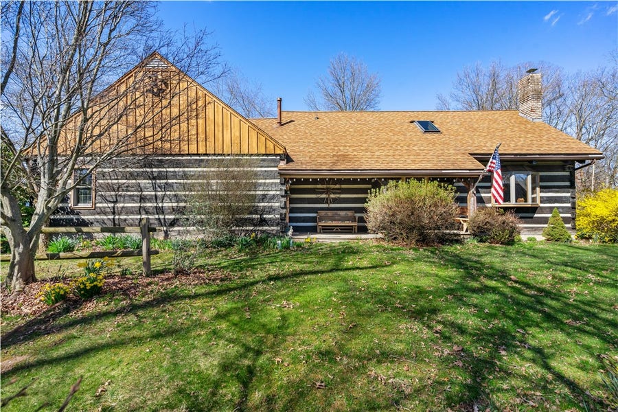 Property photo for 1371 Jefferson Rd, Jefferson, PA