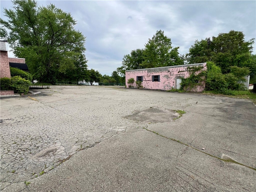 660 N GALLATIN AVENUE, Uniontown, PA 15401