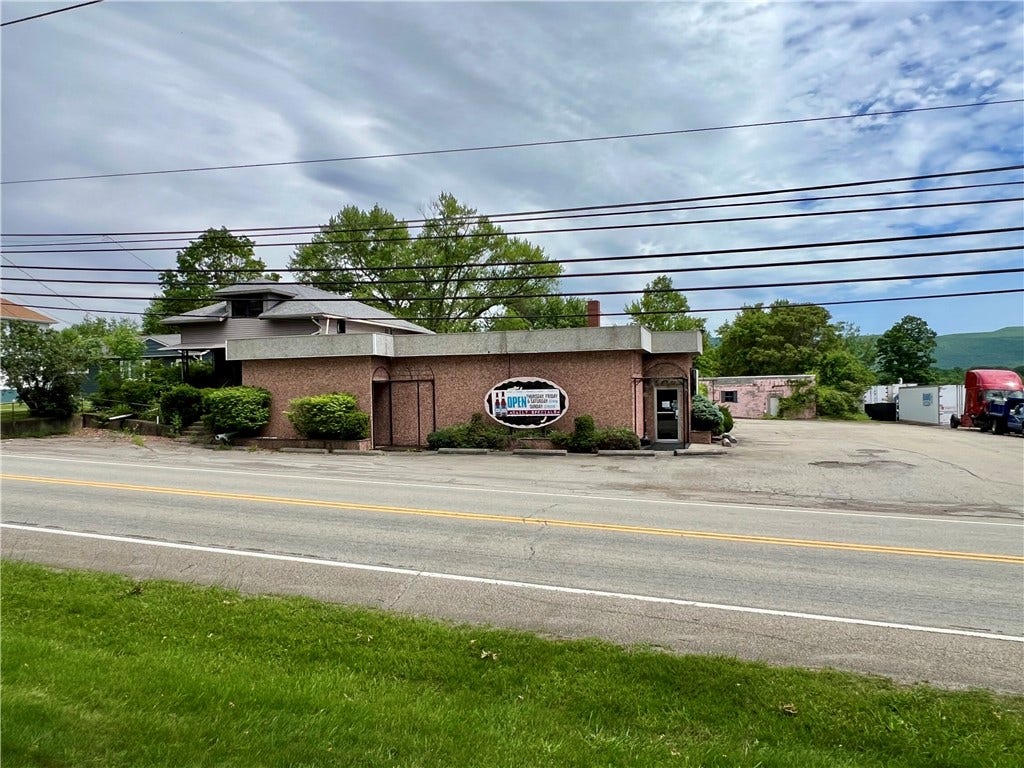 660 N GALLATIN AVENUE, Uniontown, PA 15401