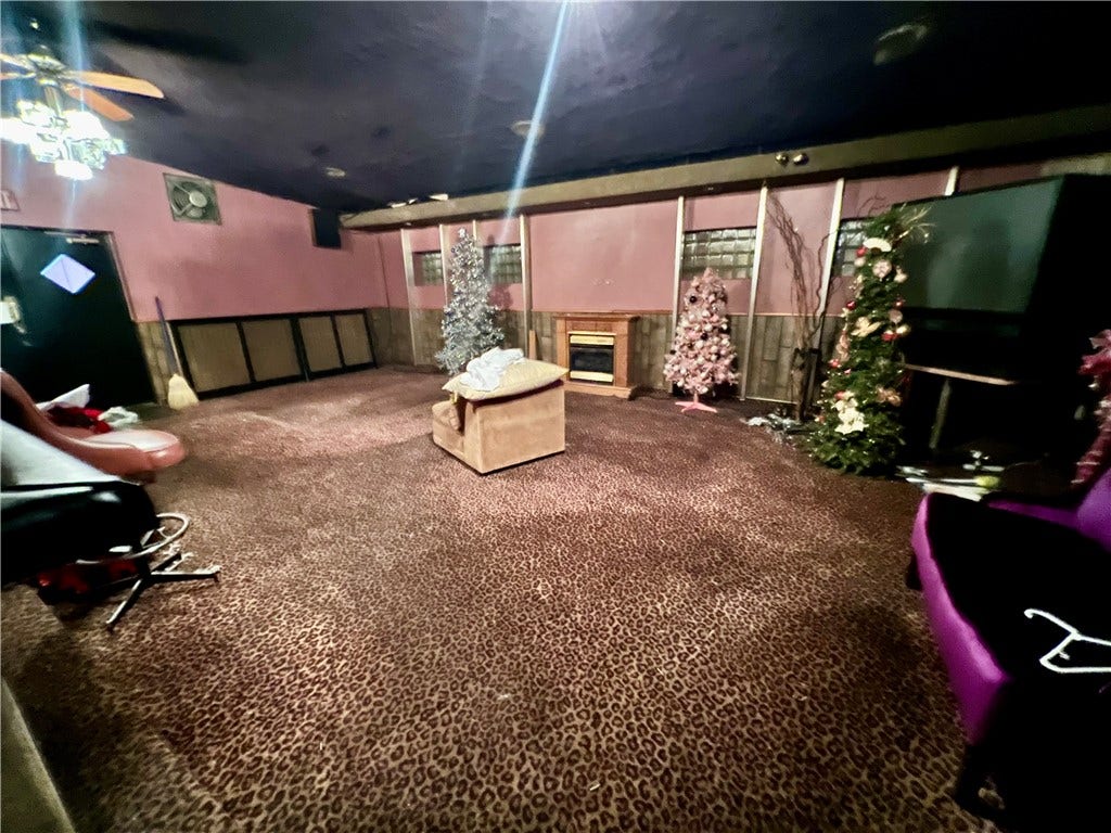 660 N GALLATIN AVENUE, Uniontown, PA 15401