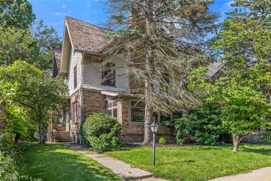 Property photo for 6517 Aylesboro Ave, Pittsburgh, PA