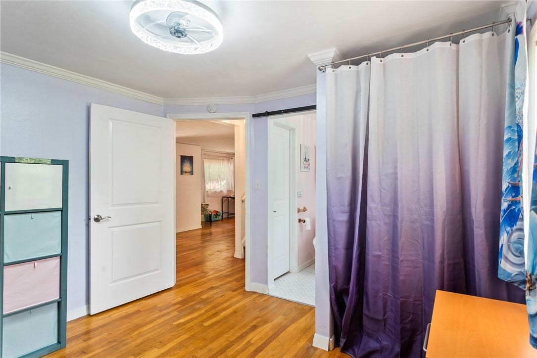 3083 Aljean Dr, Bethel Park, PA 15102