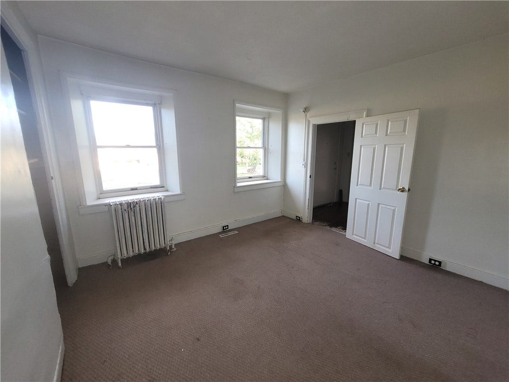 608 E Crawford Ave, Connellsville, PA 15425