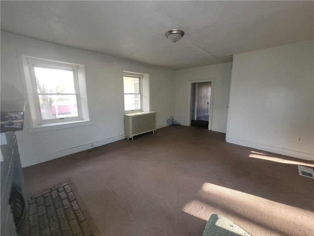 608 E Crawford Ave, Connellsville, PA 15425