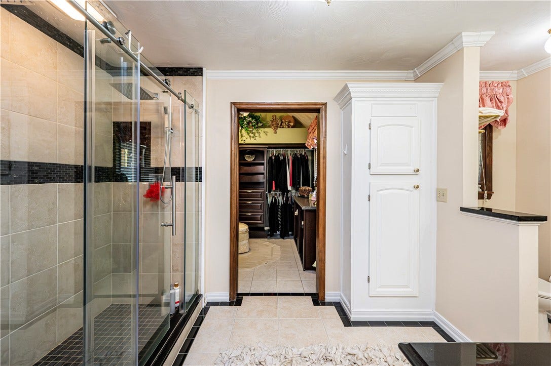 122 Farmington Pl, Greensburg, PA 15601