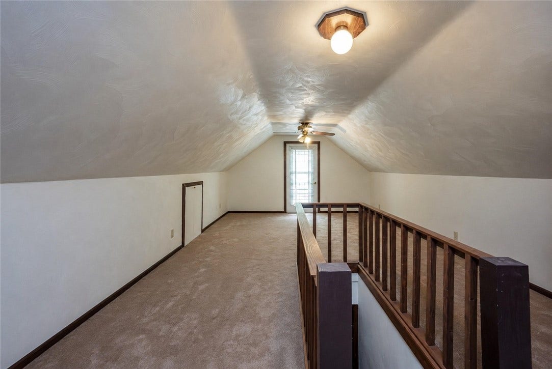 122 Farmington Pl, Greensburg, PA 15601