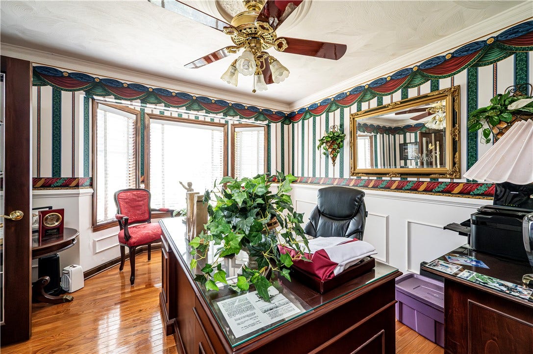 122 Farmington Pl, Greensburg, PA 15601