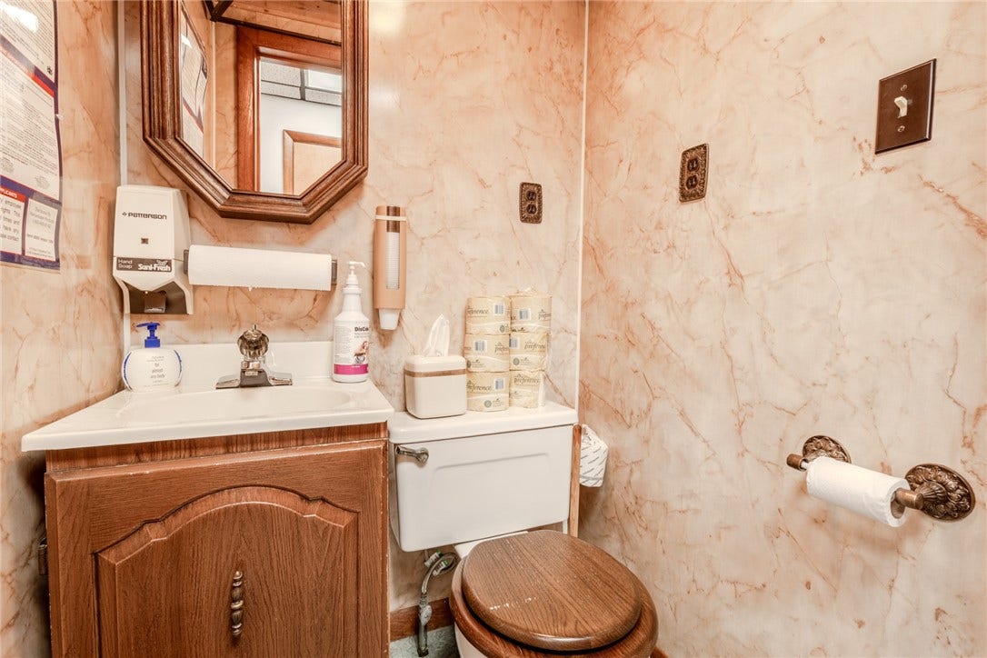 310 Mulberry St, Scottdale, PA 15683