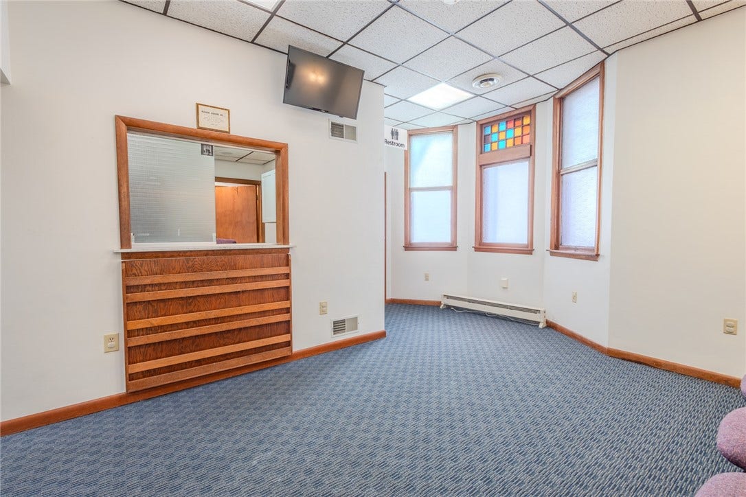 310 Mulberry St, Scottdale, PA 15683