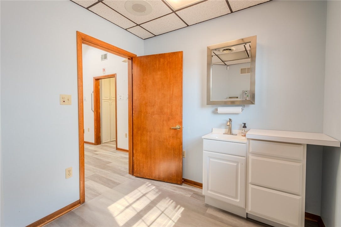 310 Mulberry St, Scottdale, PA 15683