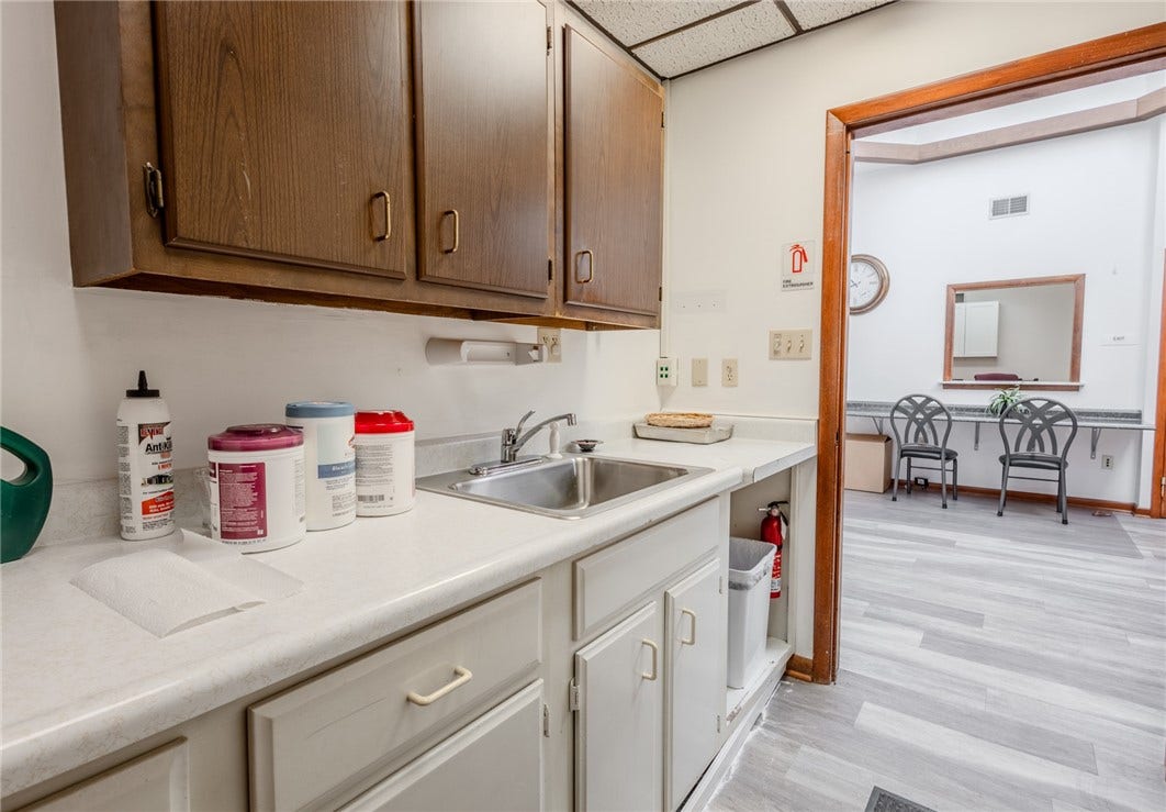 310 Mulberry St, Scottdale, PA 15683