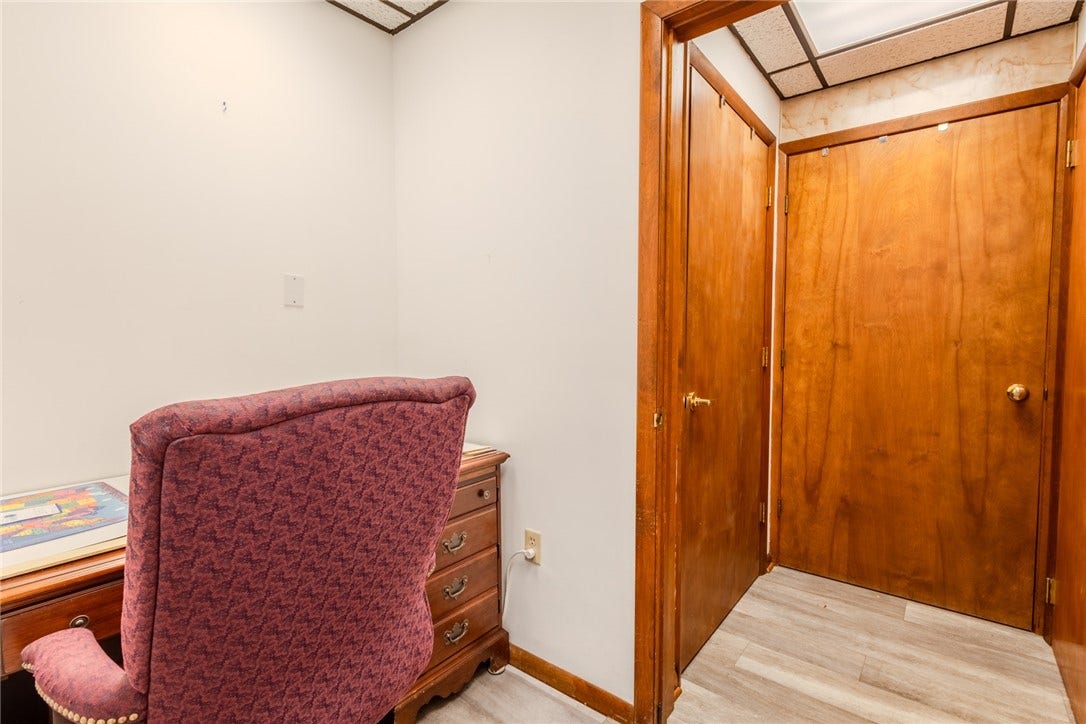 310 Mulberry St, Scottdale, PA 15683