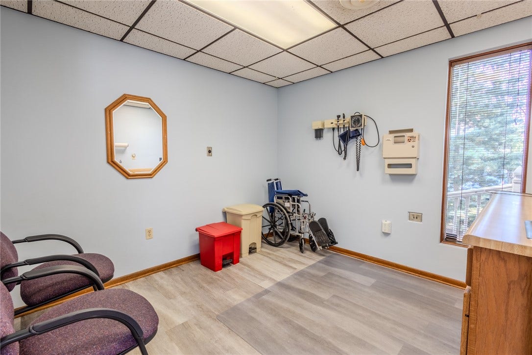 310 Mulberry St, Scottdale, PA 15683