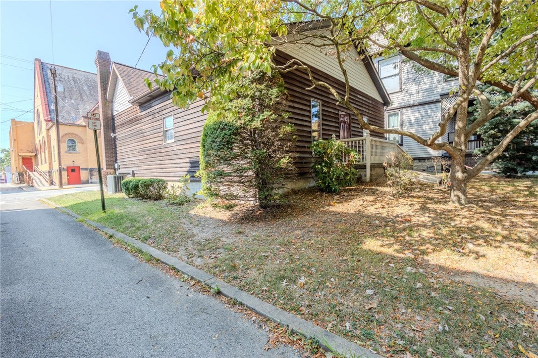 310 Mulberry St, Scottdale, PA 15683
