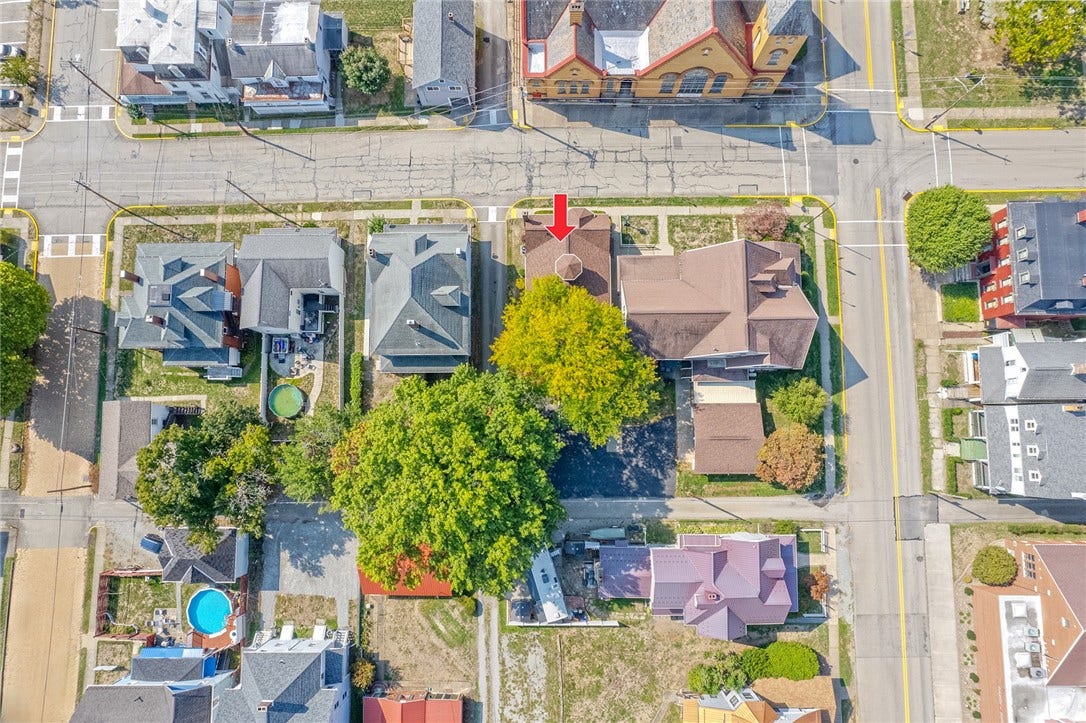 310 Mulberry St, Scottdale, PA 15683
